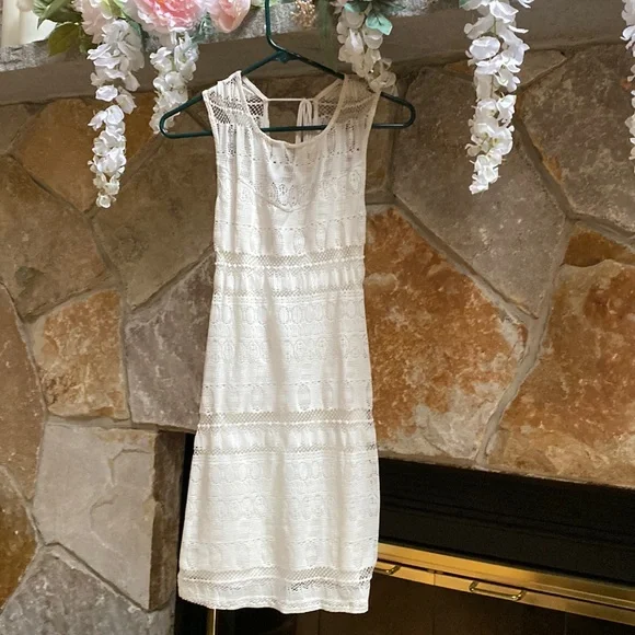 Arden B Dresses | White Lacy Sleeveless Mini Dress With Built In Liner | Color: White | Size: S | Sueall's Closet Arden B Dresses | White Lacy Sleeveless Mini Dress With Built In Liner | Color: White | Size: S | Sueall's Closet